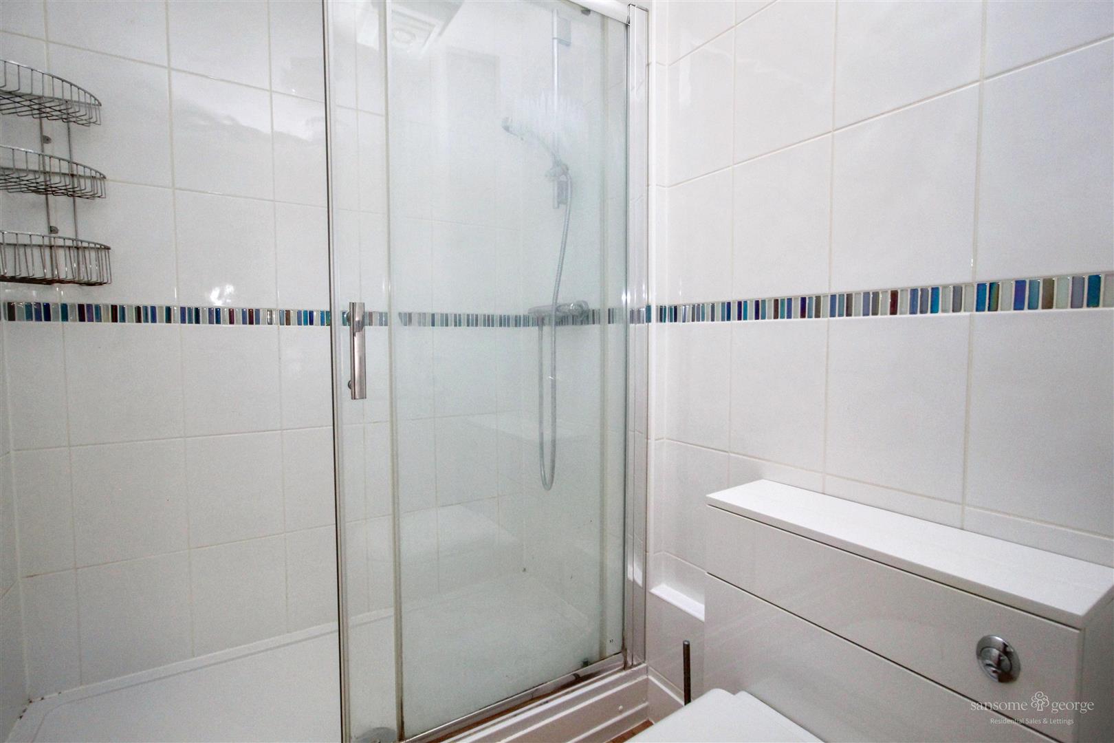 Ashmere Close, Calcot, Reading